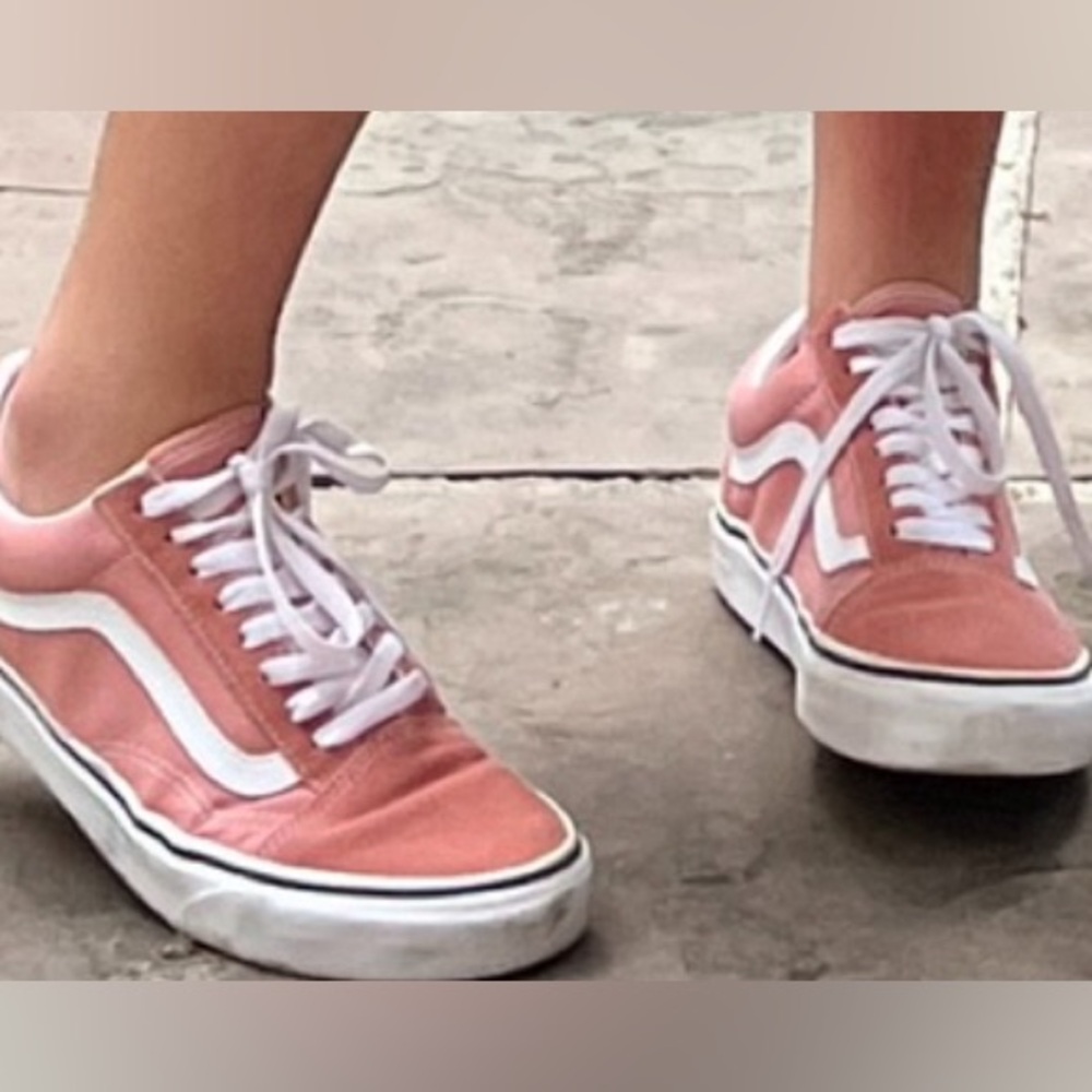 Vans - Picture 5 of 5